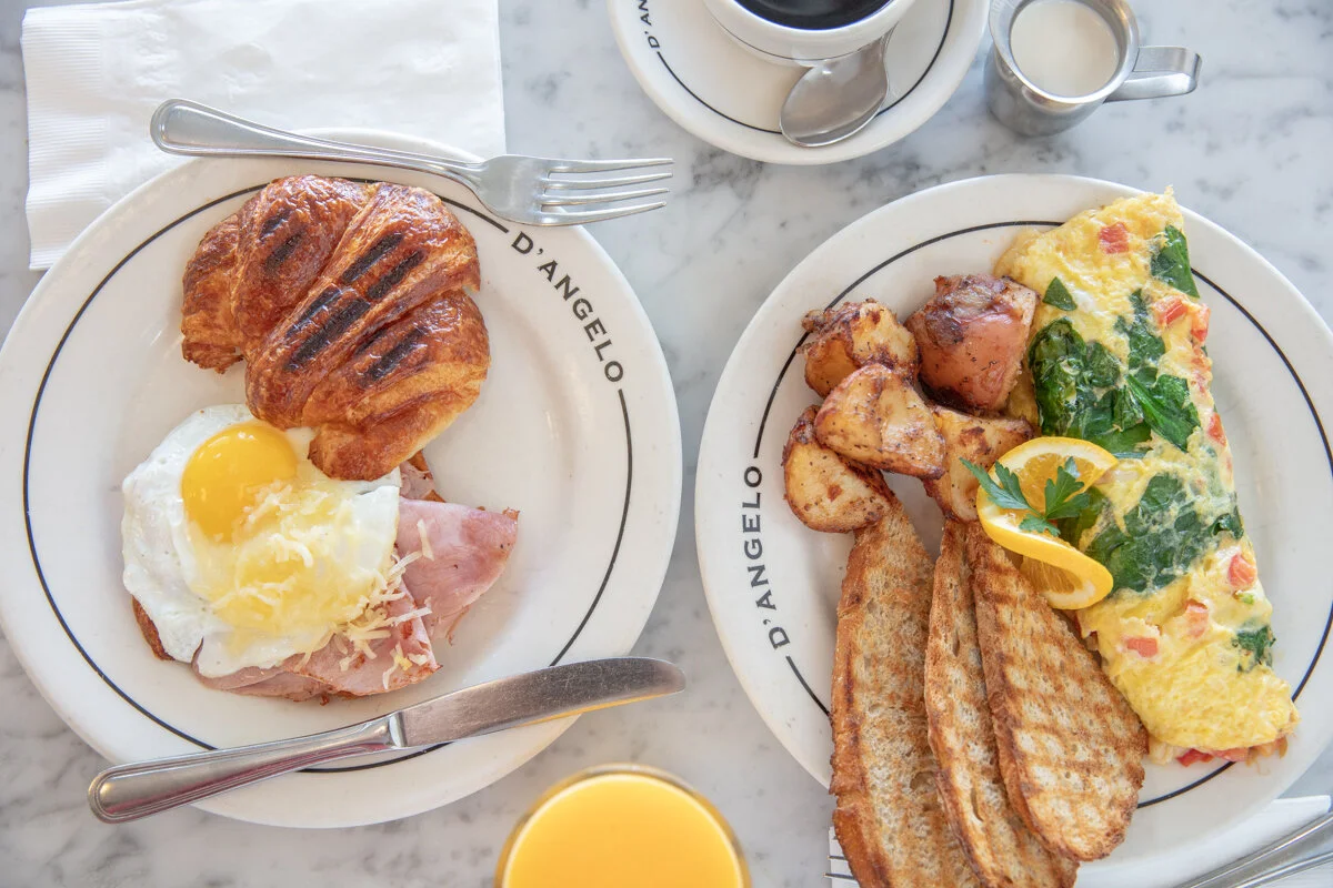 Poached eggs Benedict on toasted baguette